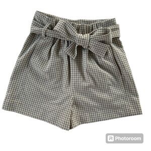 Aritzia Wilfred Plaid Checkered Paperbag High Rise Shorts - Office Summer Size 6